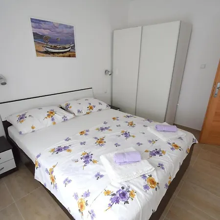 Buturajac * Krk Town