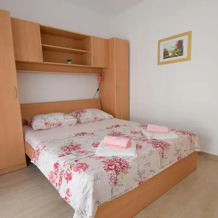 Buturajac Apartment *