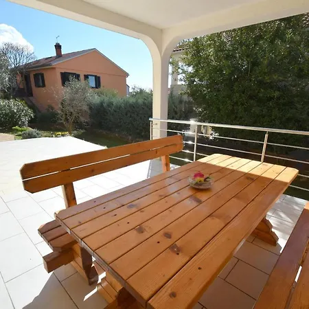 公寓 Buturajac 克尔克