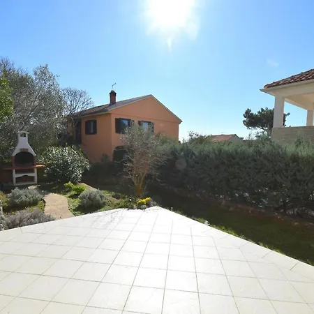 公寓 Buturajac 克尔克